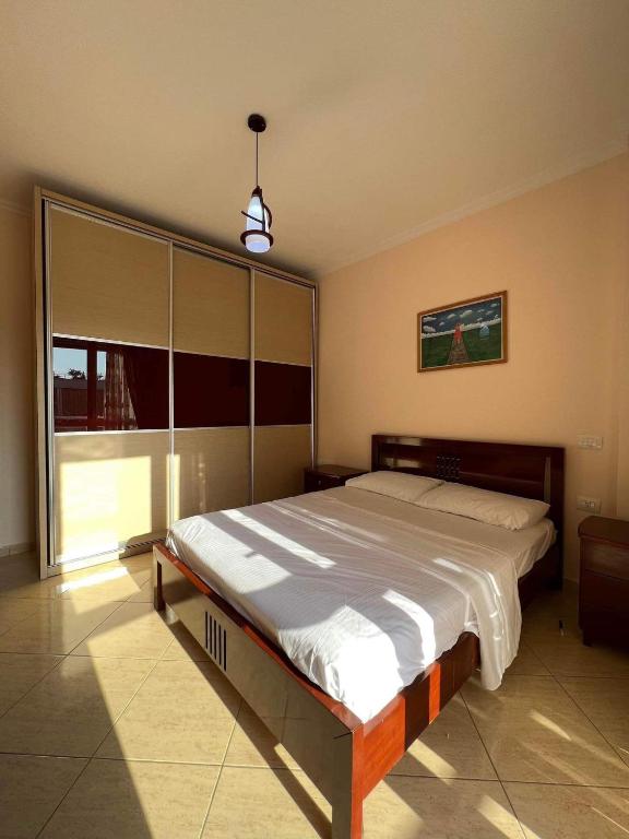 apartament uj i ftot vlore