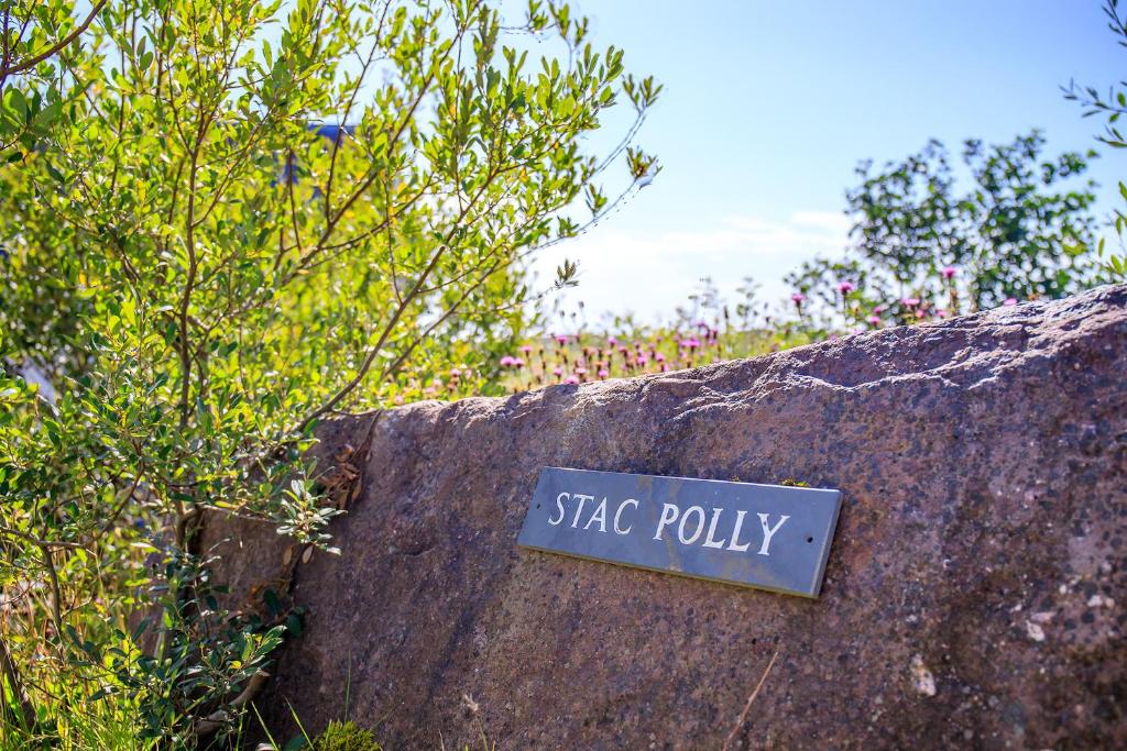 Stac Polly Lodge - Housity