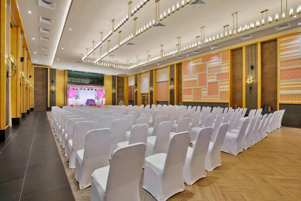 Konferenční prostory v ubytování Pramod Lands End Resort, a member of Radisson Individuals