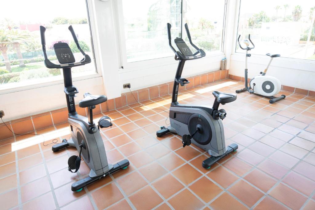 Posilňovňa alebo fitness centrum v ubytovaní Destinos de Sol La Minería Roquetas de Mar