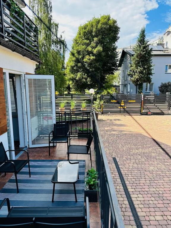 Apartamenty Pokoje Willa Bielany - 5