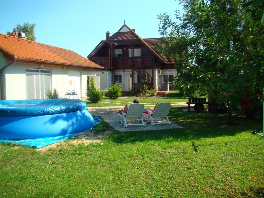 Vonkajšia záhrada v ubytovaní Farkas Guesthouse