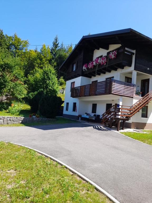 Budova, kde se apartmán nachází