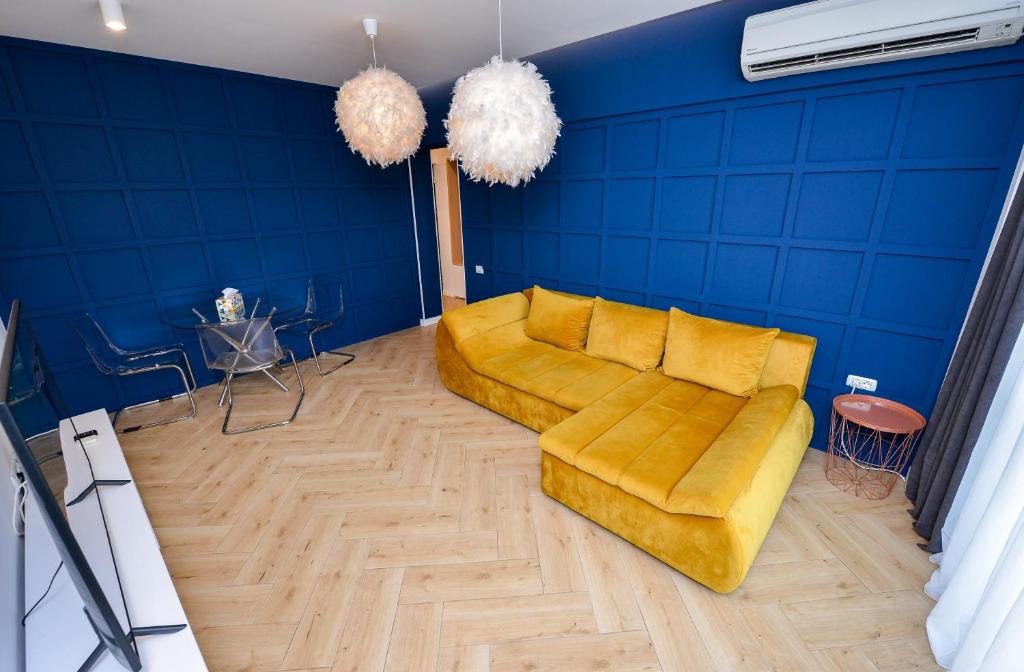 One by One - by Grand Accommodation - 