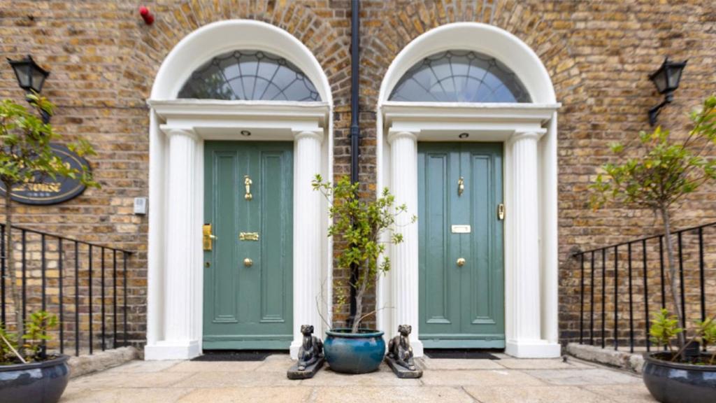 Waterloo Town House & Suites - Resim 8