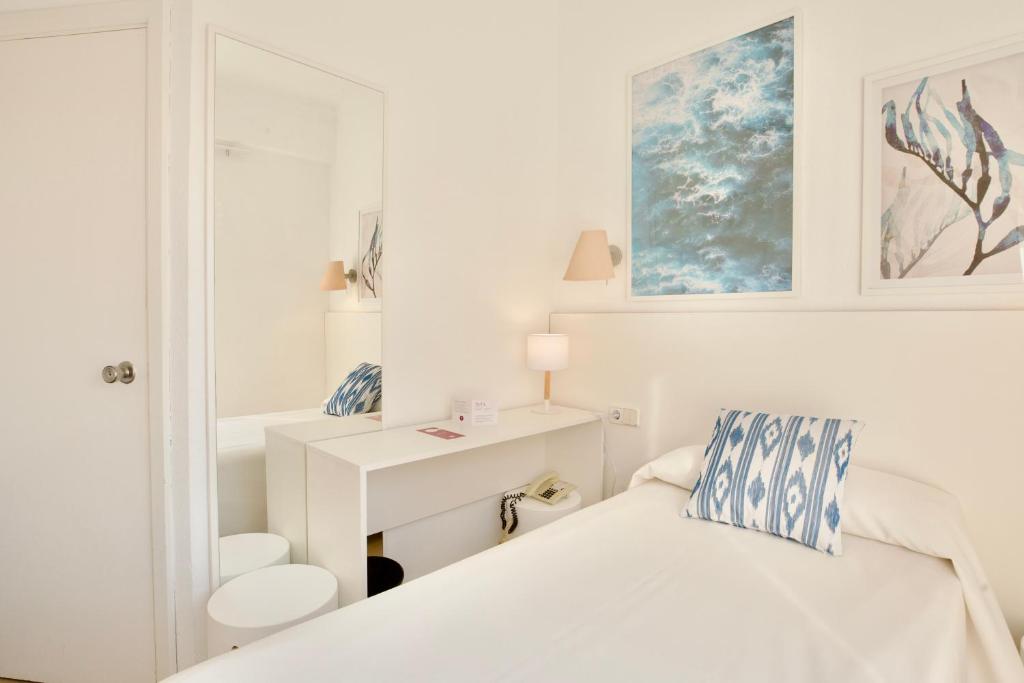JS Horitzó - Habitación Individual Con Balcón