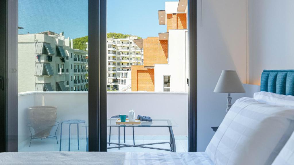 Luxury Central Suite 1 (3min Beach) - Image 2