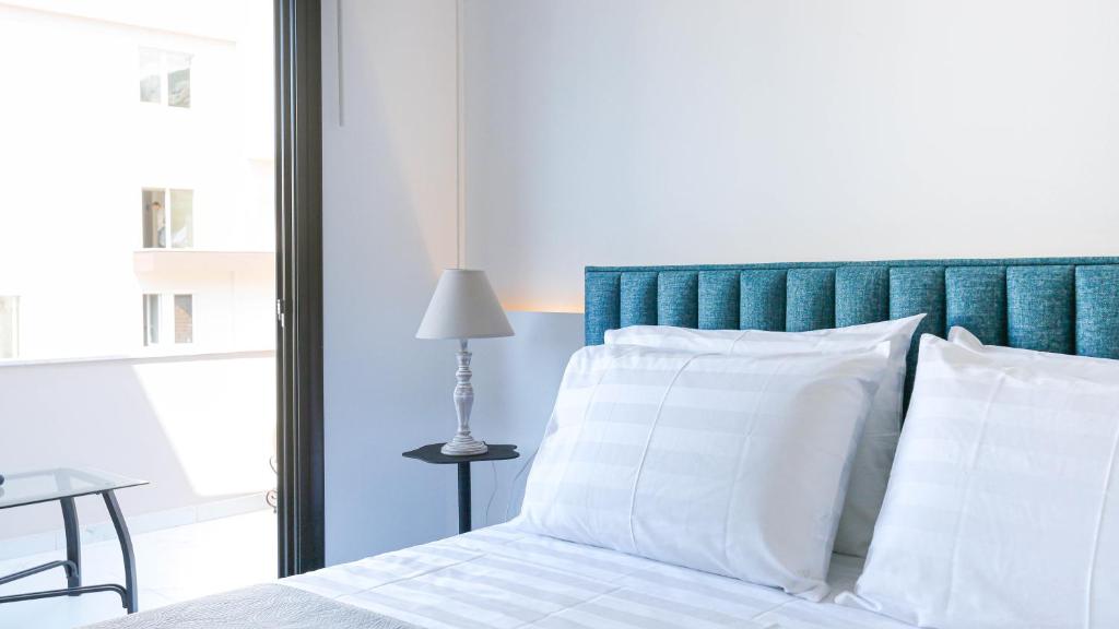 Luxury Central Suite 1 (3min Beach) - Image 9