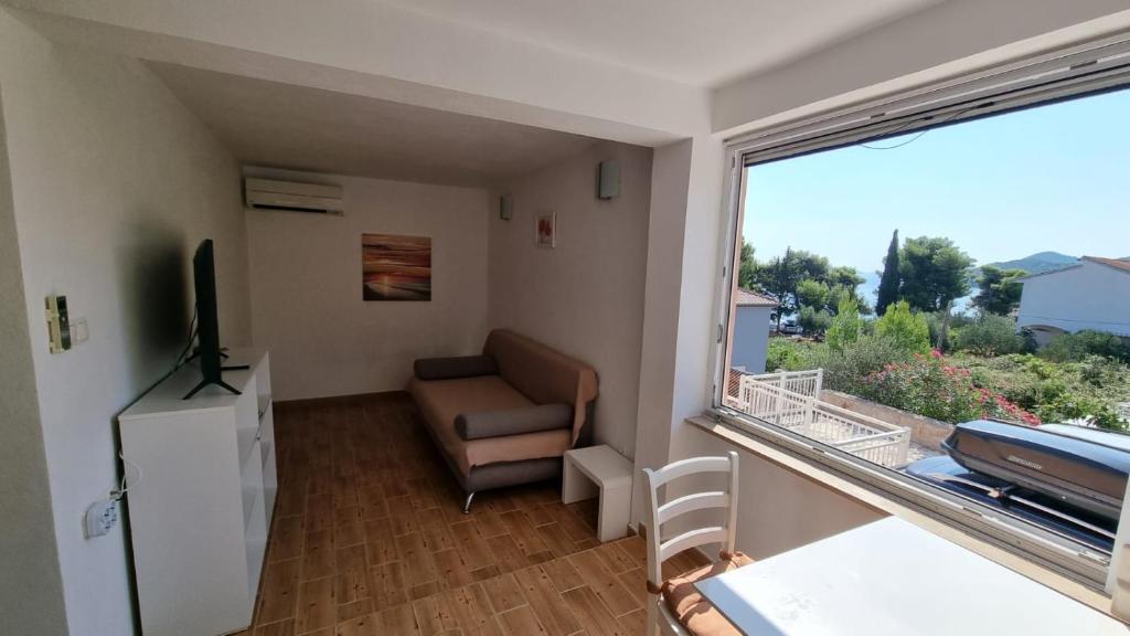 Nespecifikovaný výhled na hory nebo výhled na hory při pohledu z apartmánu