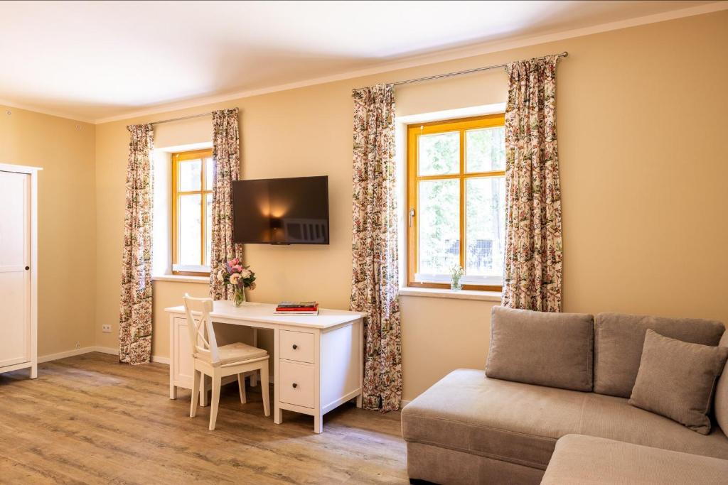 Ferienwohnungen Wildau am Werbellinsee - Apartment With Lake View