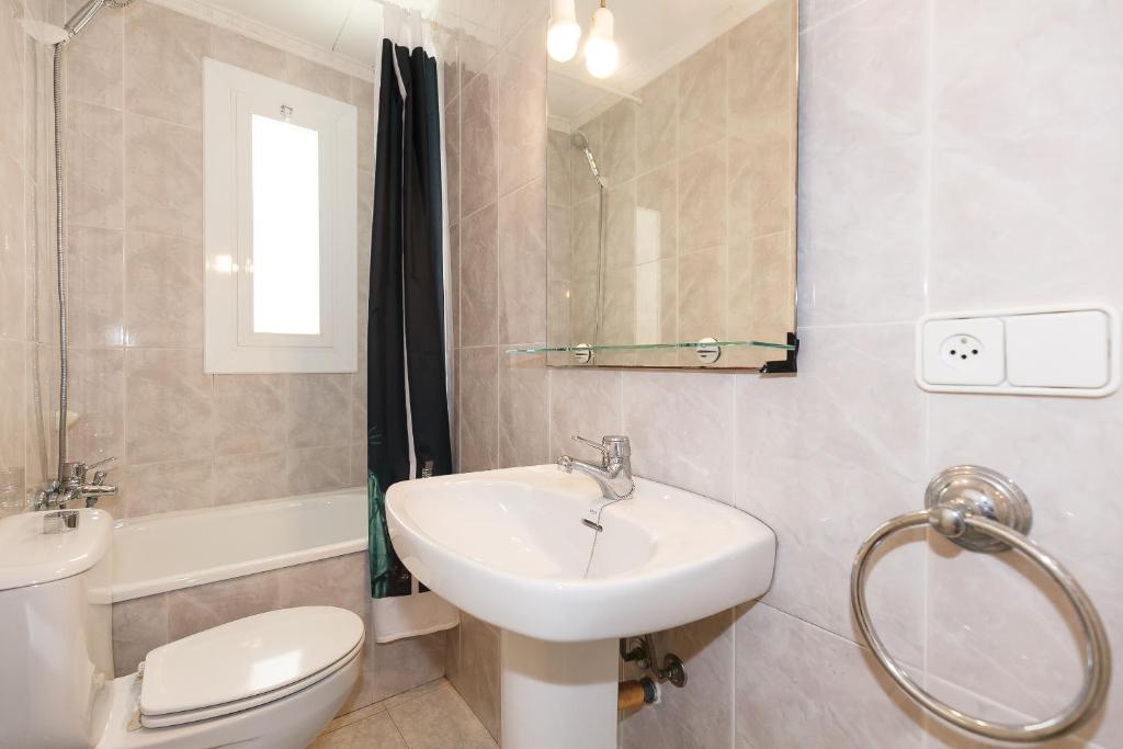 Fotografie z fotogalerie ubytování UHC FLORIDA APARTMENTS v destinaci Salou