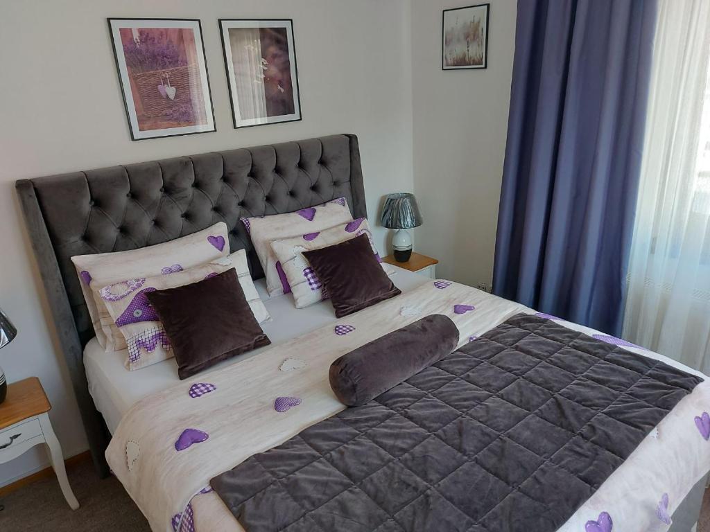 Postel nebo postele na pokoji v ubytování Bed & Breakfast Sjaj