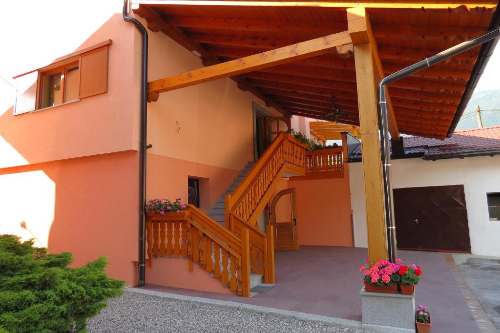 Budova, kde se apartmán nachází