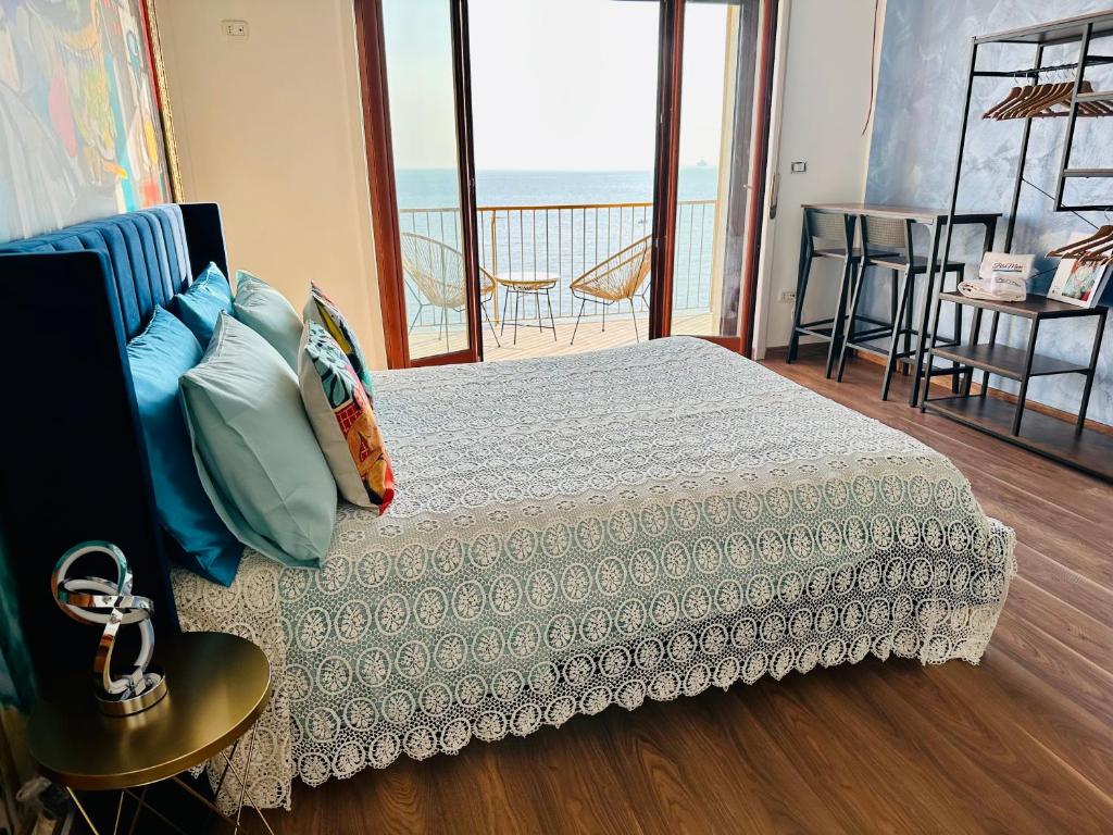 BluMare ArtHouse - 3