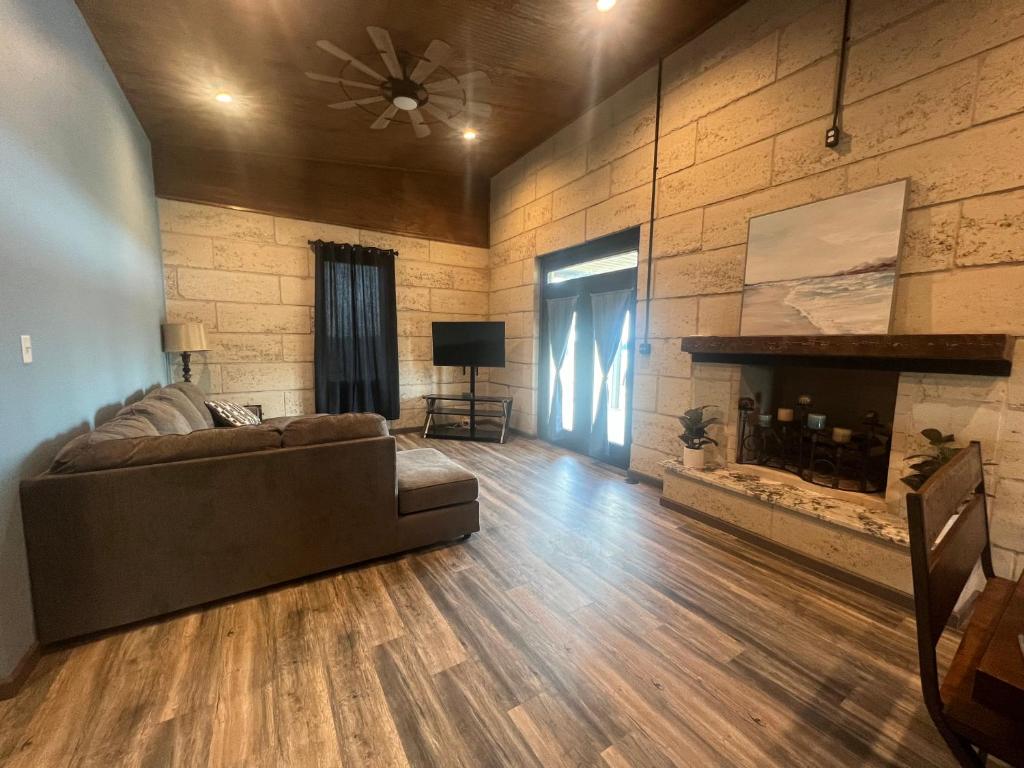 none, Justiceburg (updated prices 2024)