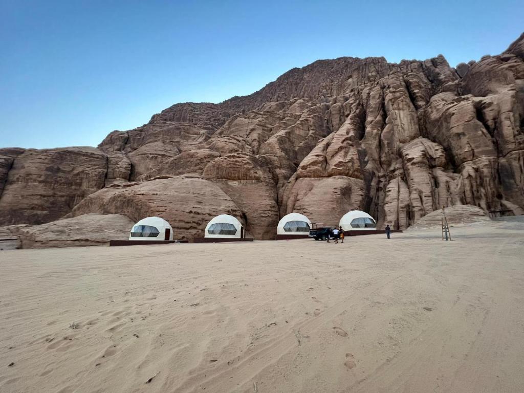 Příroda nedaleko luxury tent