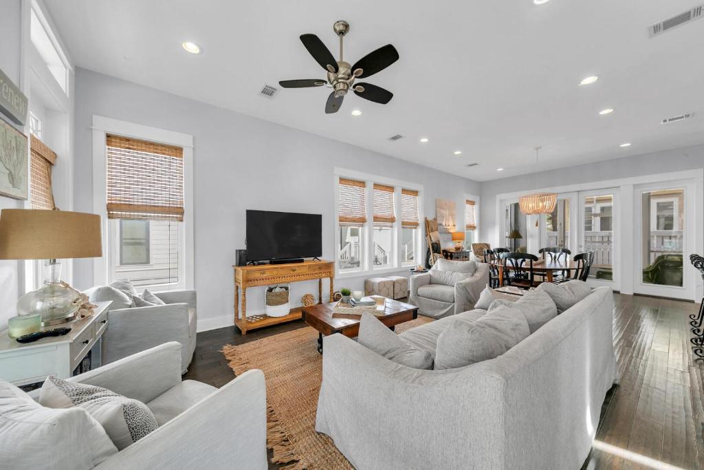 Seagrove Serenity Seagrove Beach 30a 3BD 3BA Home, Santa Rosa Beach