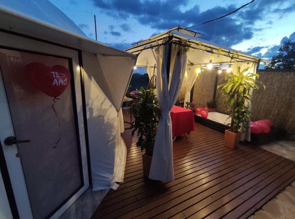 Balkón nebo terasa v ubytování Barichara Glamping