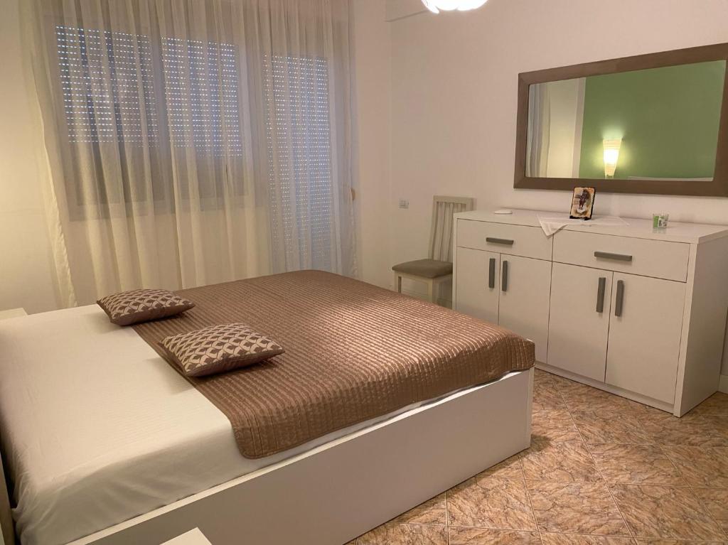 Adelina's Delux Apartament Durres - Imazhi 9