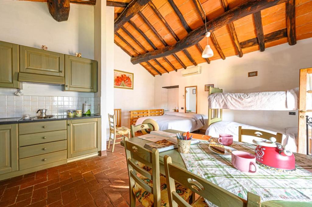 A kitchen or kitchenette at Agriturismo Pian di Fiume