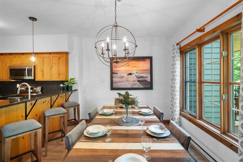 Fotografie z fotogalerie ubytování Les Falaises Tremblant - Ski Inout Condo W2bdrs v destinaci Mont-Tremblant
