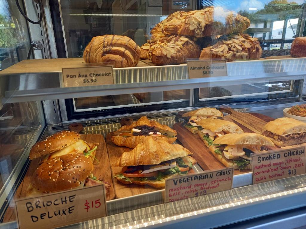 Raglan West Accommodation Units - Resim 18