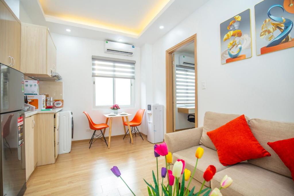 Kuchyňa alebo kuchynka v ubytovaní Sumitomo Apartment - Linh Lang street