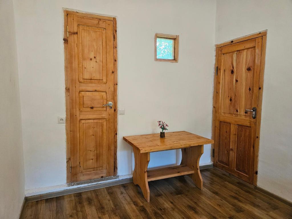Fotografie z fotogalerie ubytování Guest House Aleksandre v destinaci T'mogvi