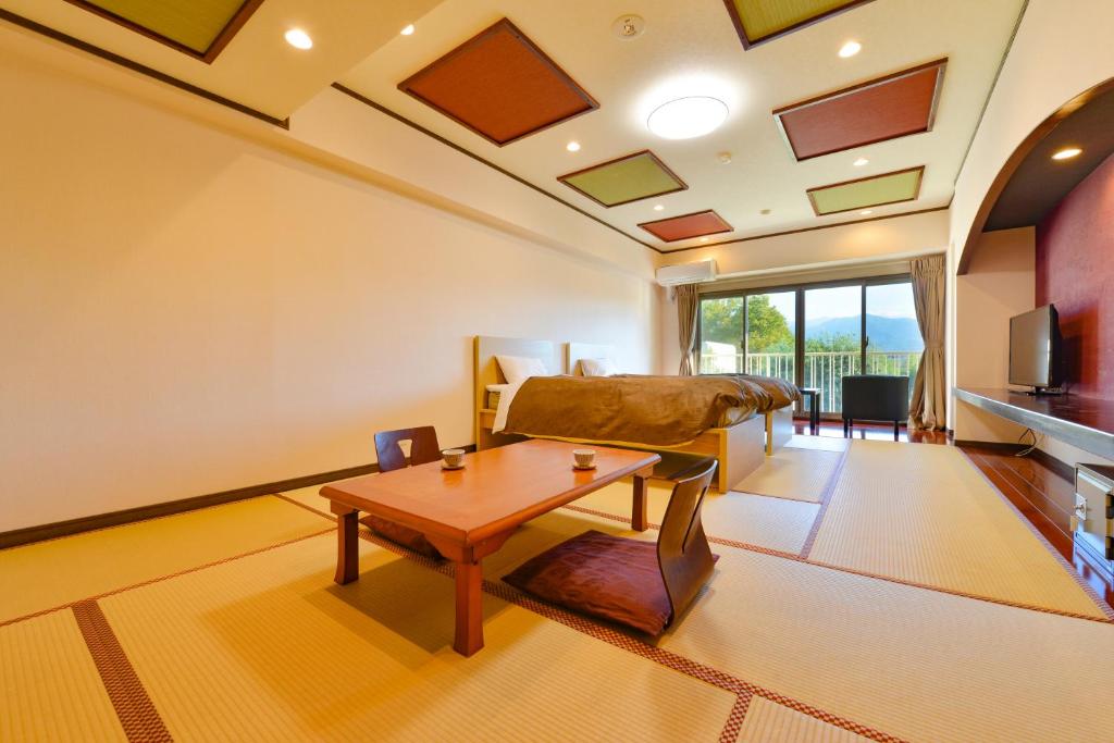 Posezení v ubytování Ooedo Onsen Monogatari Hotel Shinko