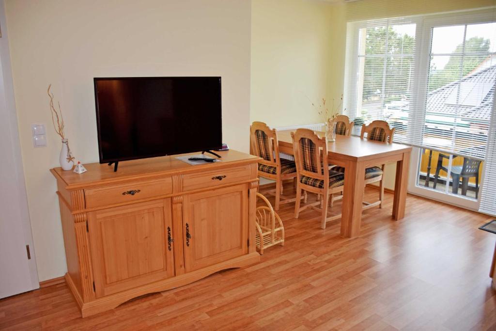 Ferienappartement zur Granitz - One-Bedroom Apartment With Balcony