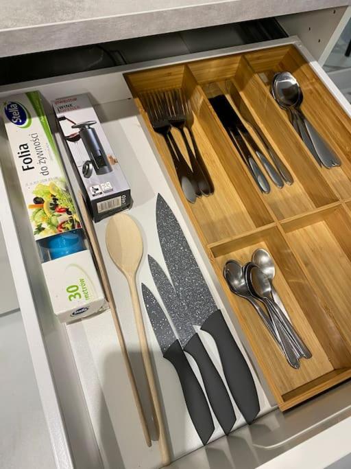 Kuchyň nebo kuchyňský kout v ubytování Mirror Apartment