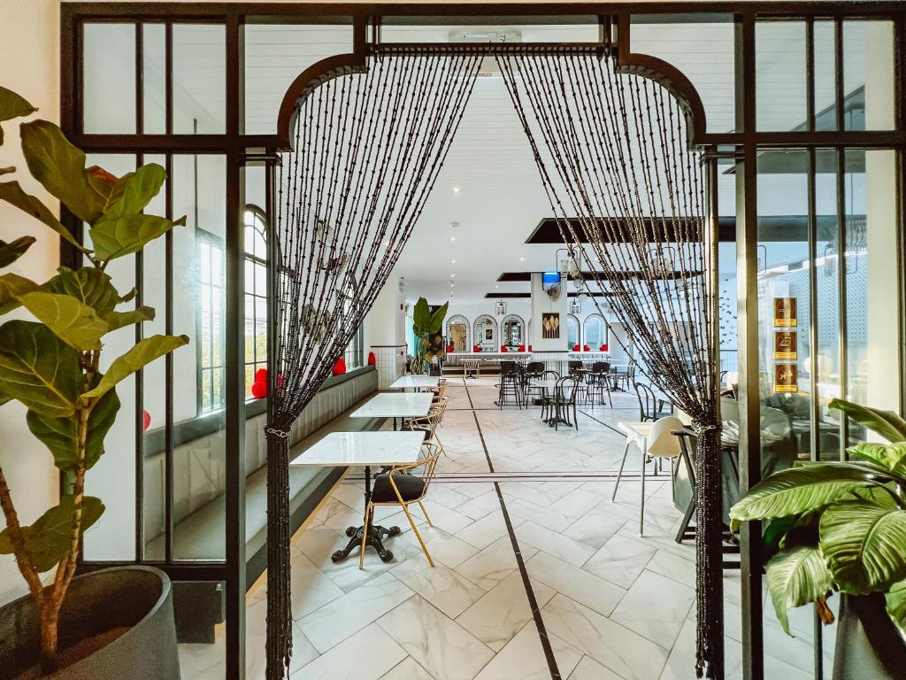 Ratri Hotel Phuket Old Town - Resim 15