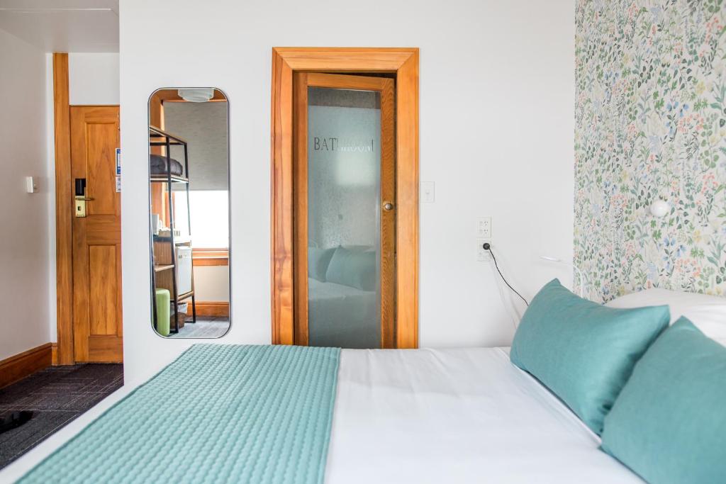 The Cambridge Hotel & Backpackers - Resim 27