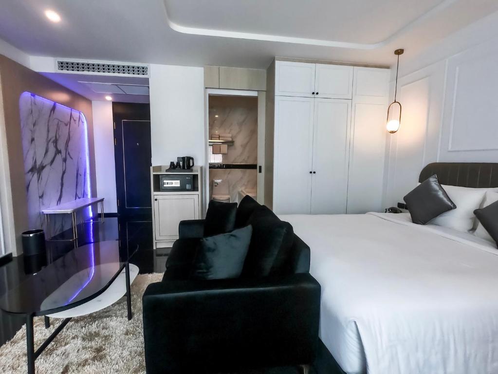 Ratri Hotel Phuket Old Town - Resim 19