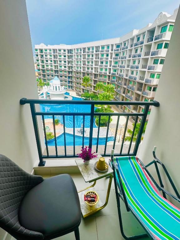 Arcadia Beach Continental Pool View, Pattaya South (updated prices 2024)
