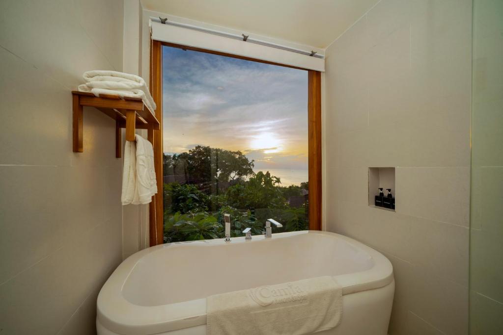 Camia Resort & Spa - 10