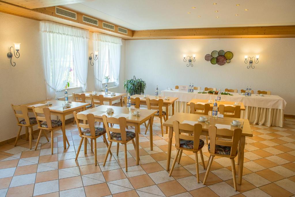 Restaurace v ubytování Landgasthof Weberhans