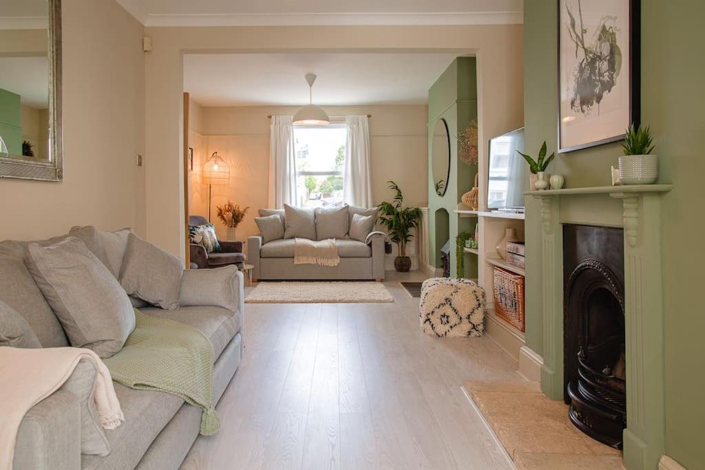 Seating area sa Stunning Townhouse with Large Garden - Sleeps 8!