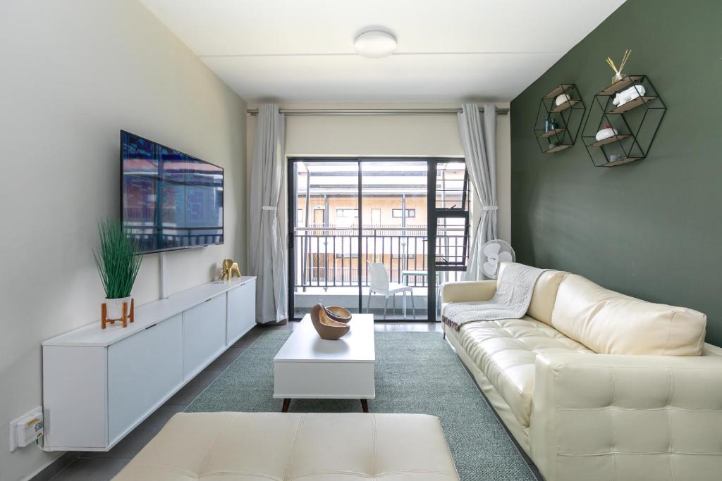 Modern 2 bed apartment, Secure estate - Appartement De Deux Chambres