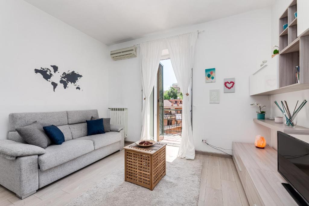 Posedenie v ubytovaní Apartment near to San Peter Vatican JOYA ROMA