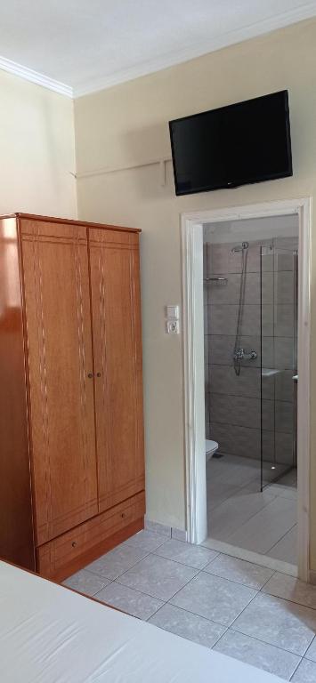 TV a/nebo společenská místnost v ubytování Aristotelis Apartments