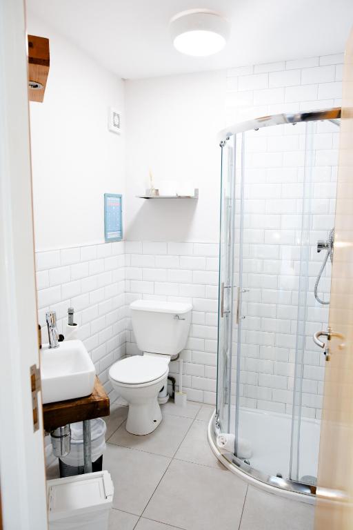Bagno di The Nest Boutique Hostel
