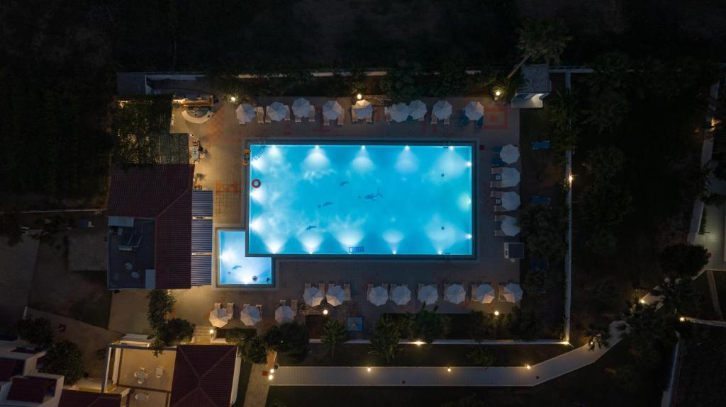 Večerní zábavní program pro hosty v ubytování Hotel Tigaki's Star