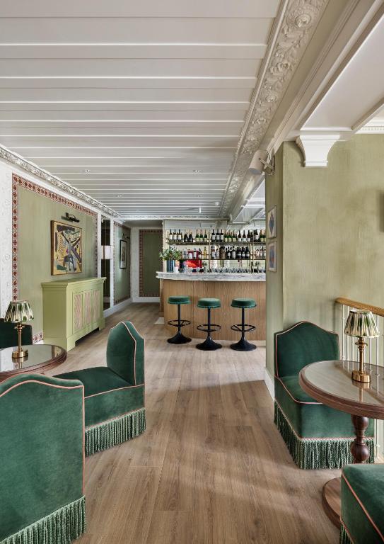 One Shot Palácio Cedofeita - Resim 38