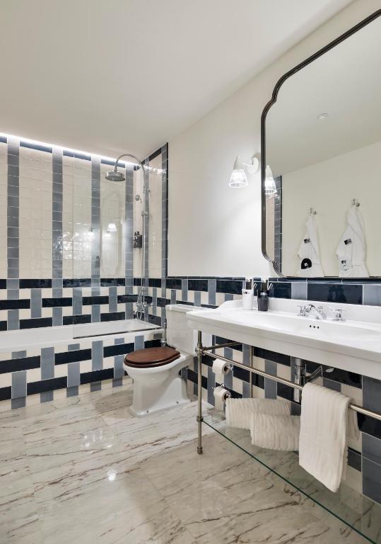 One Shot Palácio Cedofeita - Resim 33