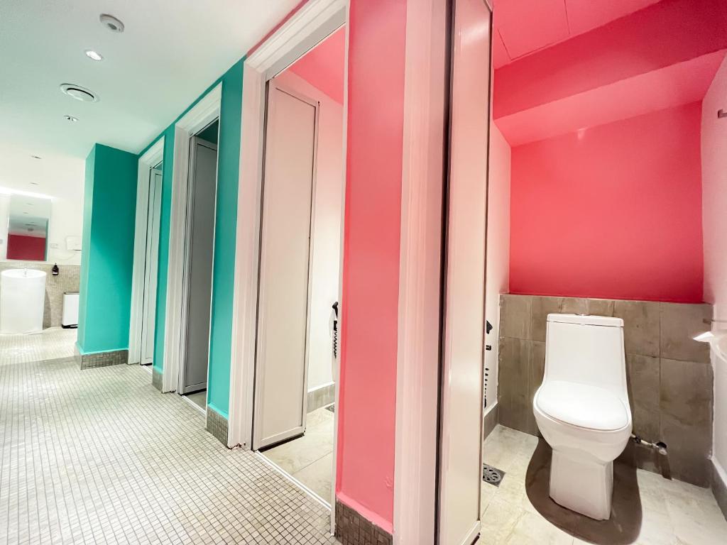 Ein Badezimmer in der Unterkunft Sleep Box Penang