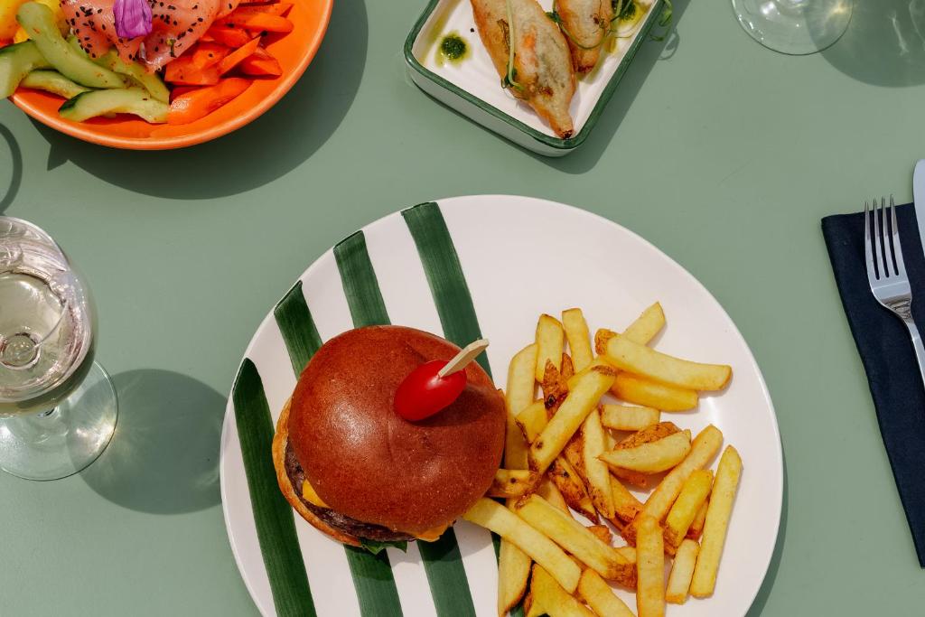 AC Hotel by Marriott Nice - Resim 23