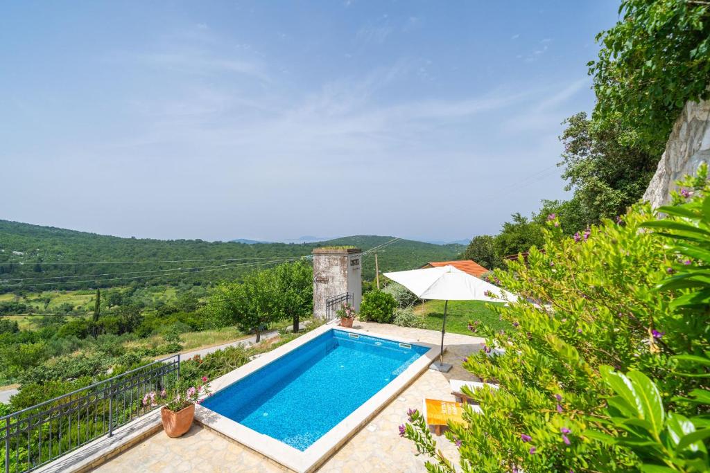 Bazén v ubytovaní Holiday Home Majkovi alebo v jeho blízkosti