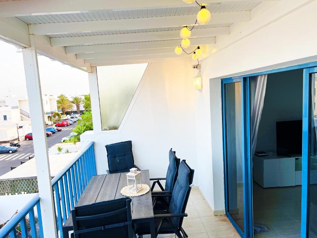 Balkón nebo terasa v ubytování LOS CHARCOS TERRACE VIEW
