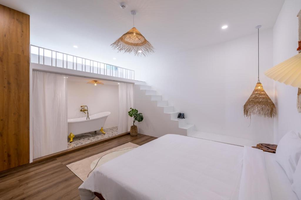 Pisces Hotel Hue - 1